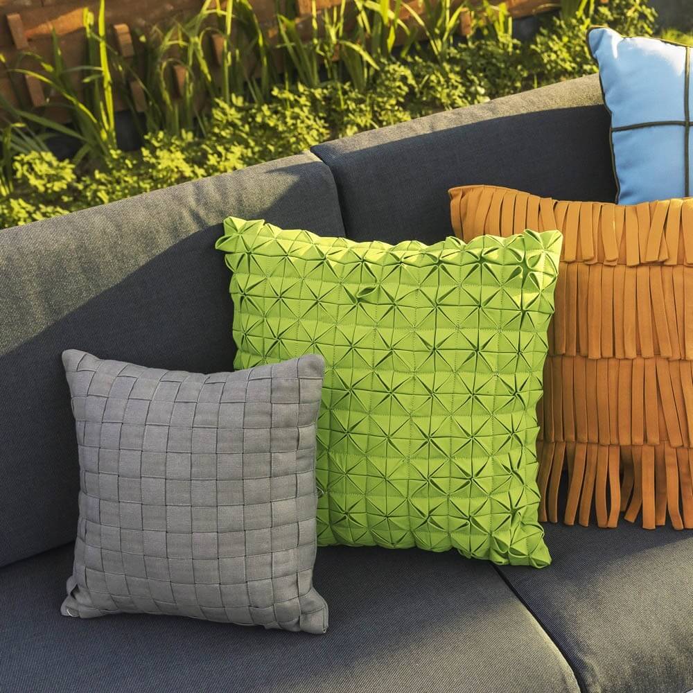 Summer Color Schemes for Outdoor Furniture